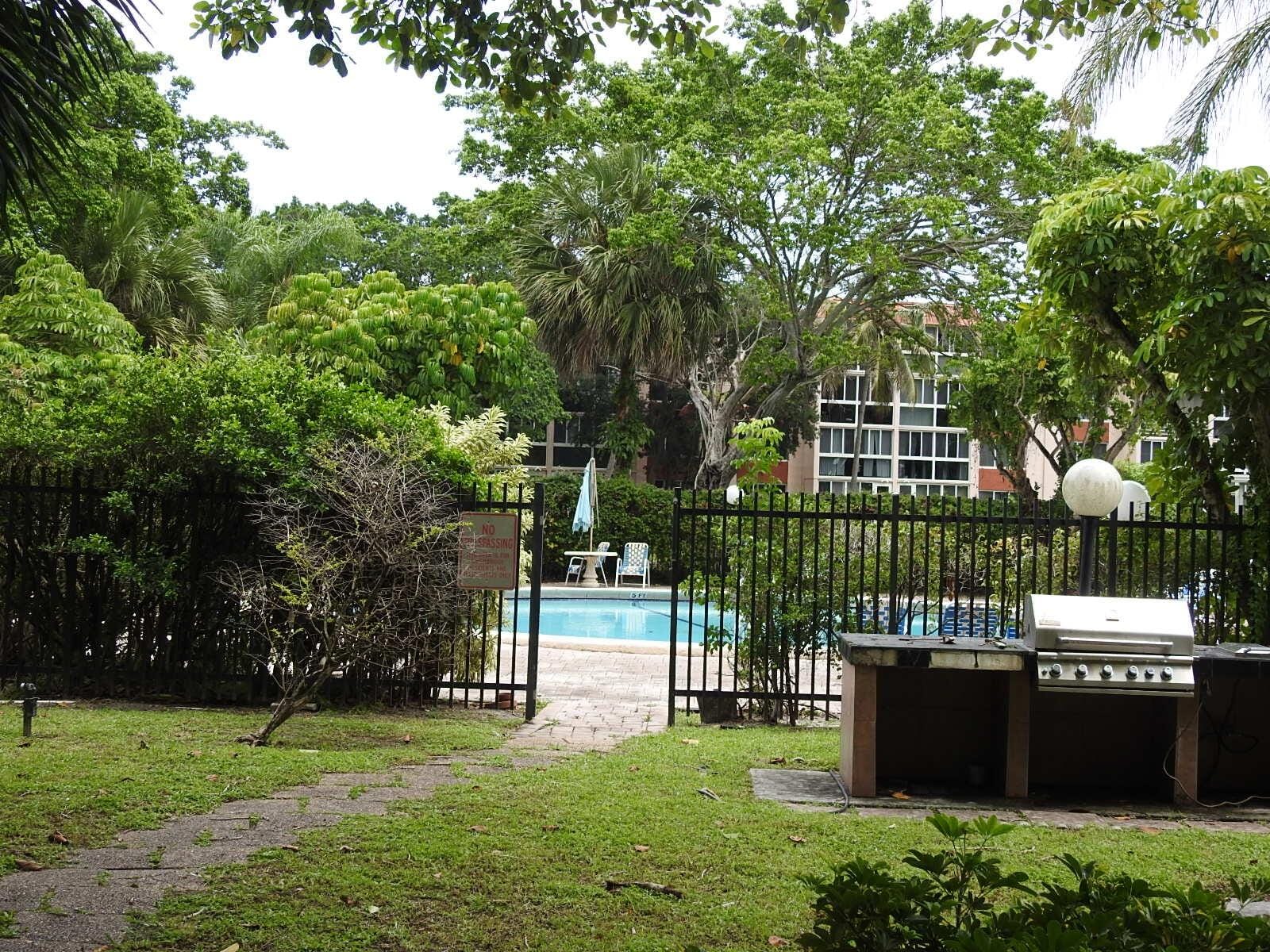 6005 Del Lago Circle 305, Sunrise, FL 33313 photo 20