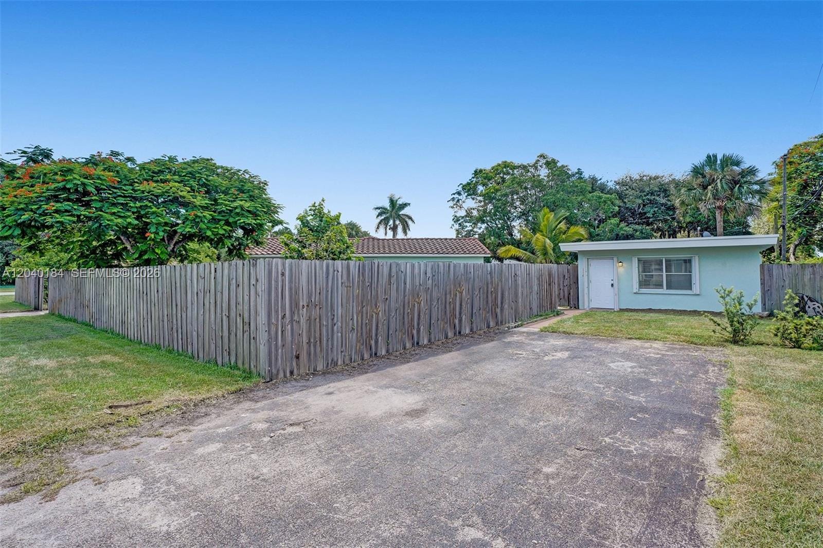 2804 SW 16 Street COTTAGE, Fort Lauderdale, FL 33312 photo 2