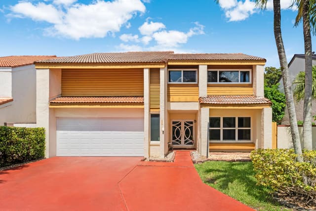 8811 SW 150th Place Circle, Villas At The Hammocks, Miami, FL