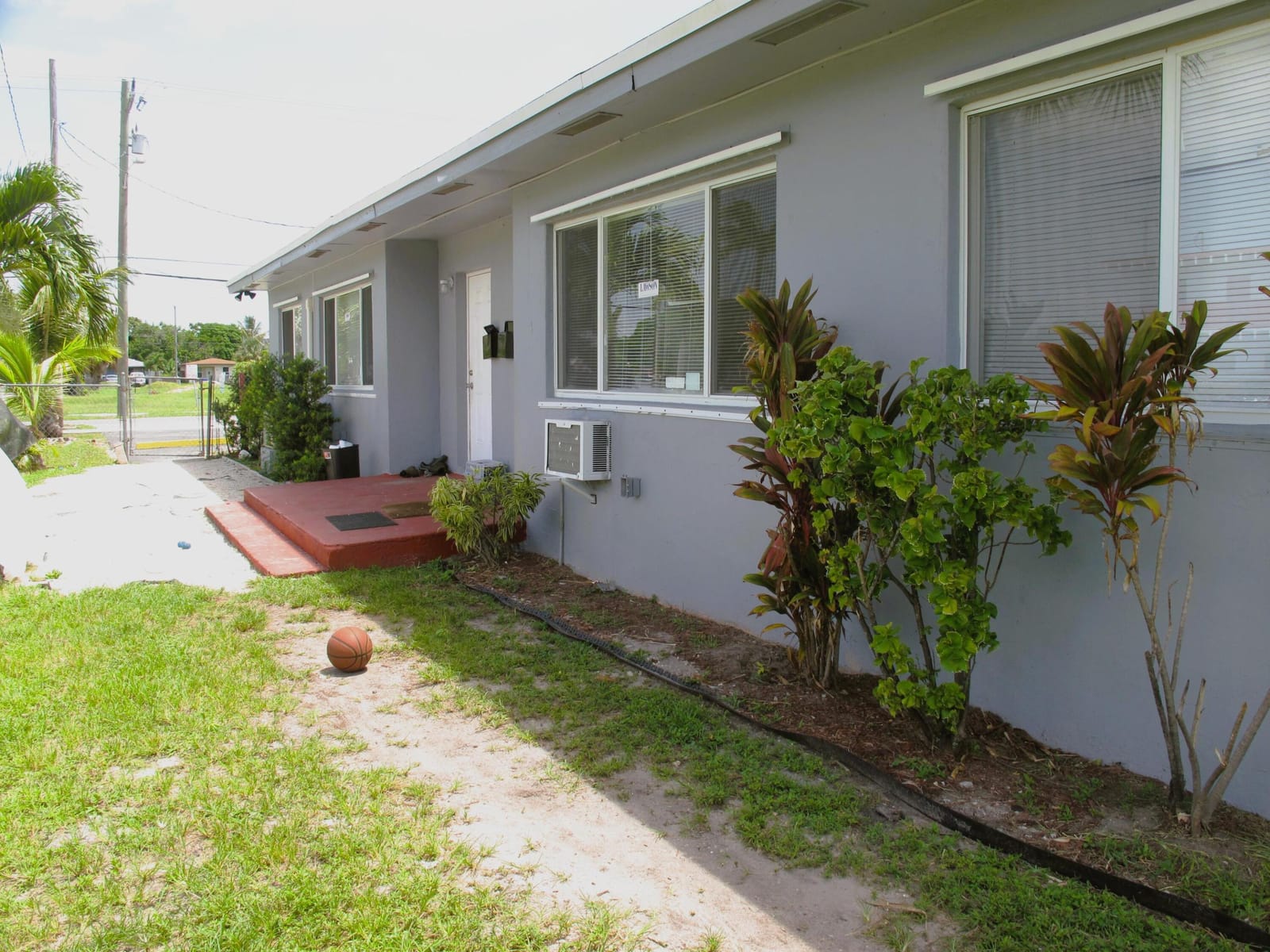 340 NW 6th Street 2 — photo 2