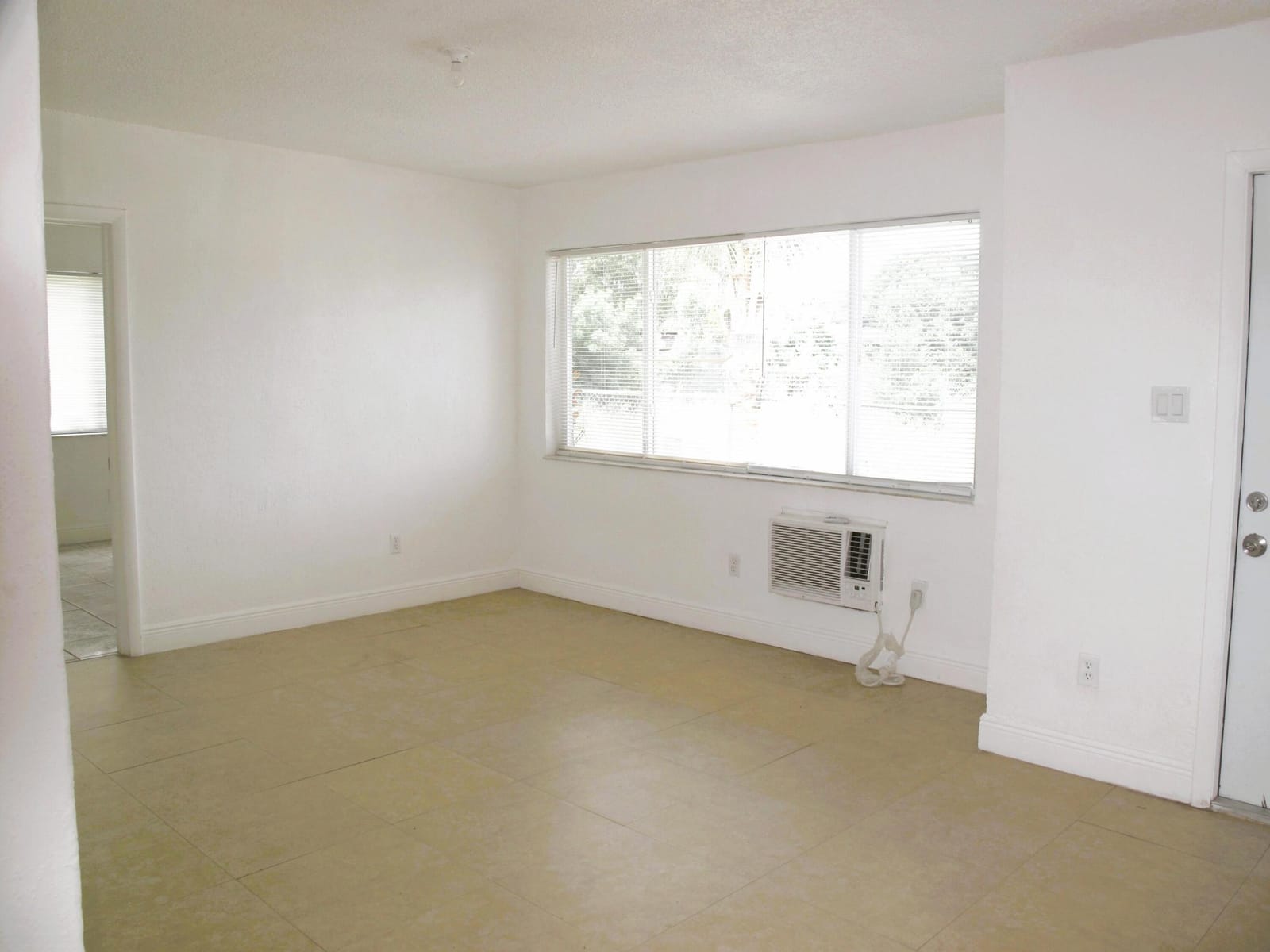 340 NW 6th Street 2 — photo 5