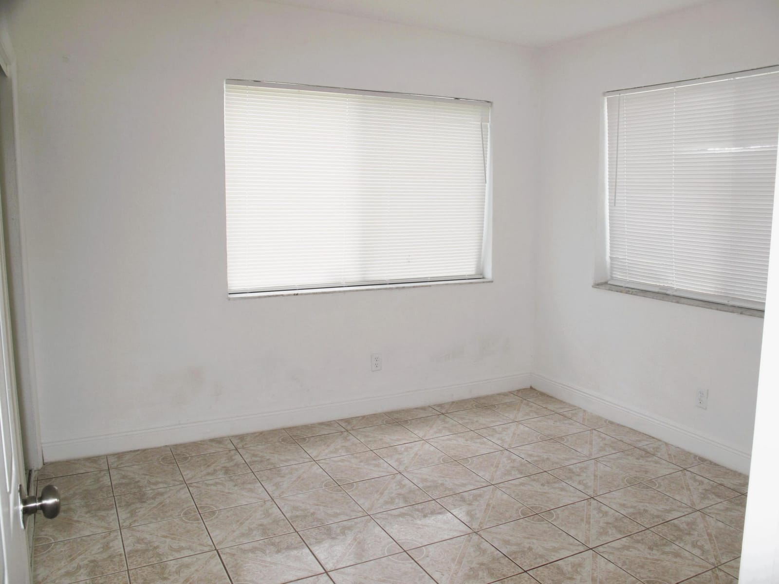 340 NW 6th Street 2 — photo 7