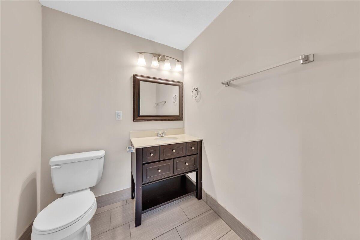 611 N Highland Drive, Hollywood, FL 33021, Hollywood