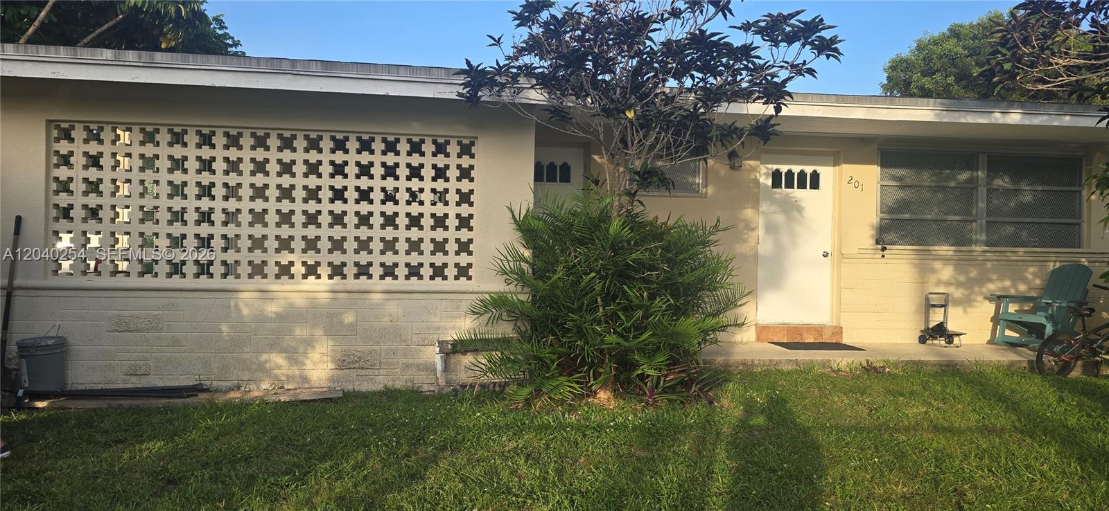 201 SW 30th Court efficiency, Miami, FL 33135, Miami