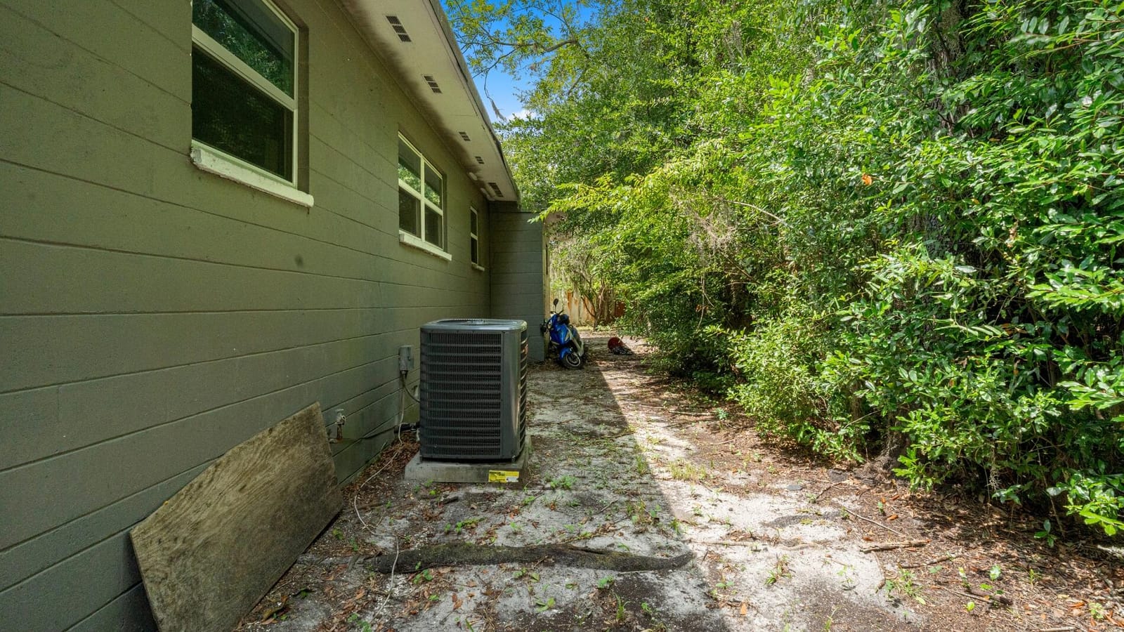 1015 SE 10th Terrace, Gainesville, FL 32601 photo 5
