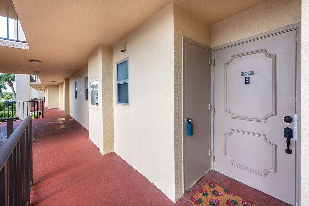 3661 Via Poinciana, Greenacres, FL 33467 photo 22