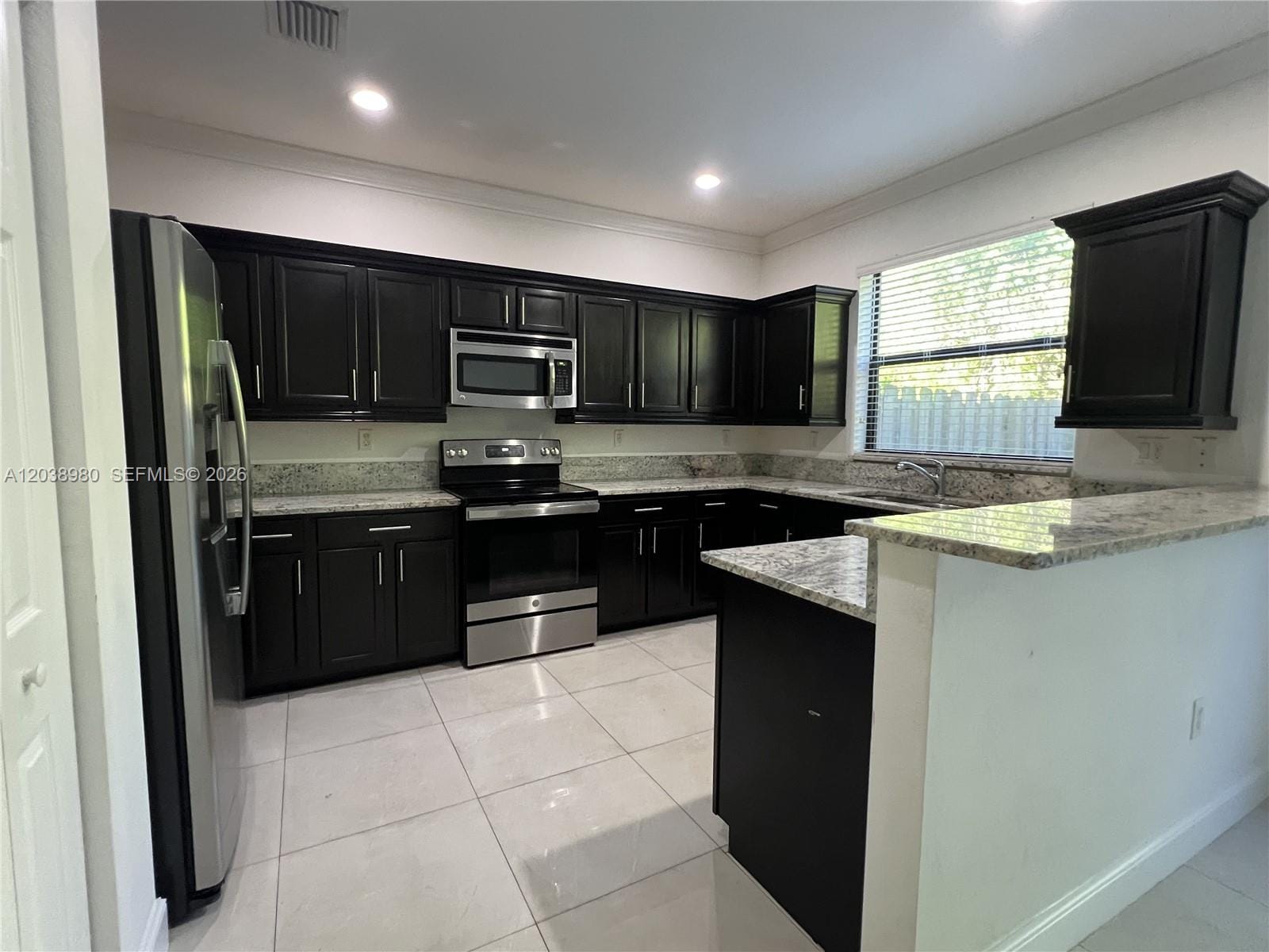 11725 SW 150th Place 11725 — photo 11