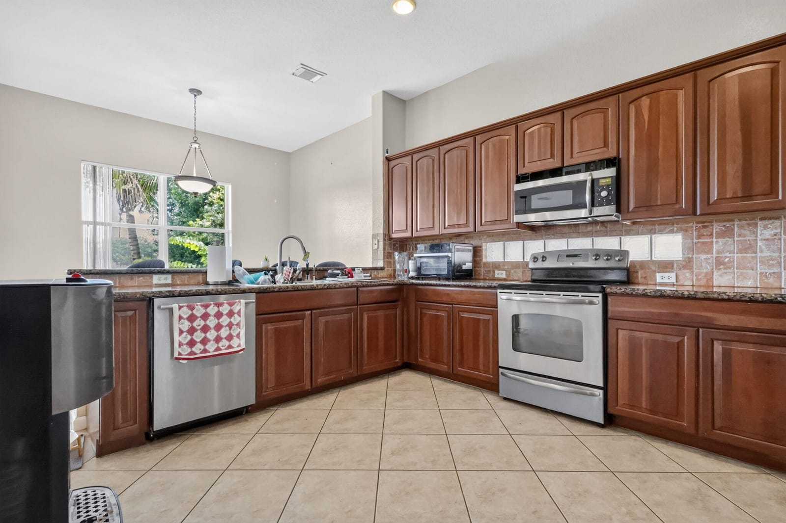241 Gazetta Way, West Palm Beach, FL 33413 photo 22