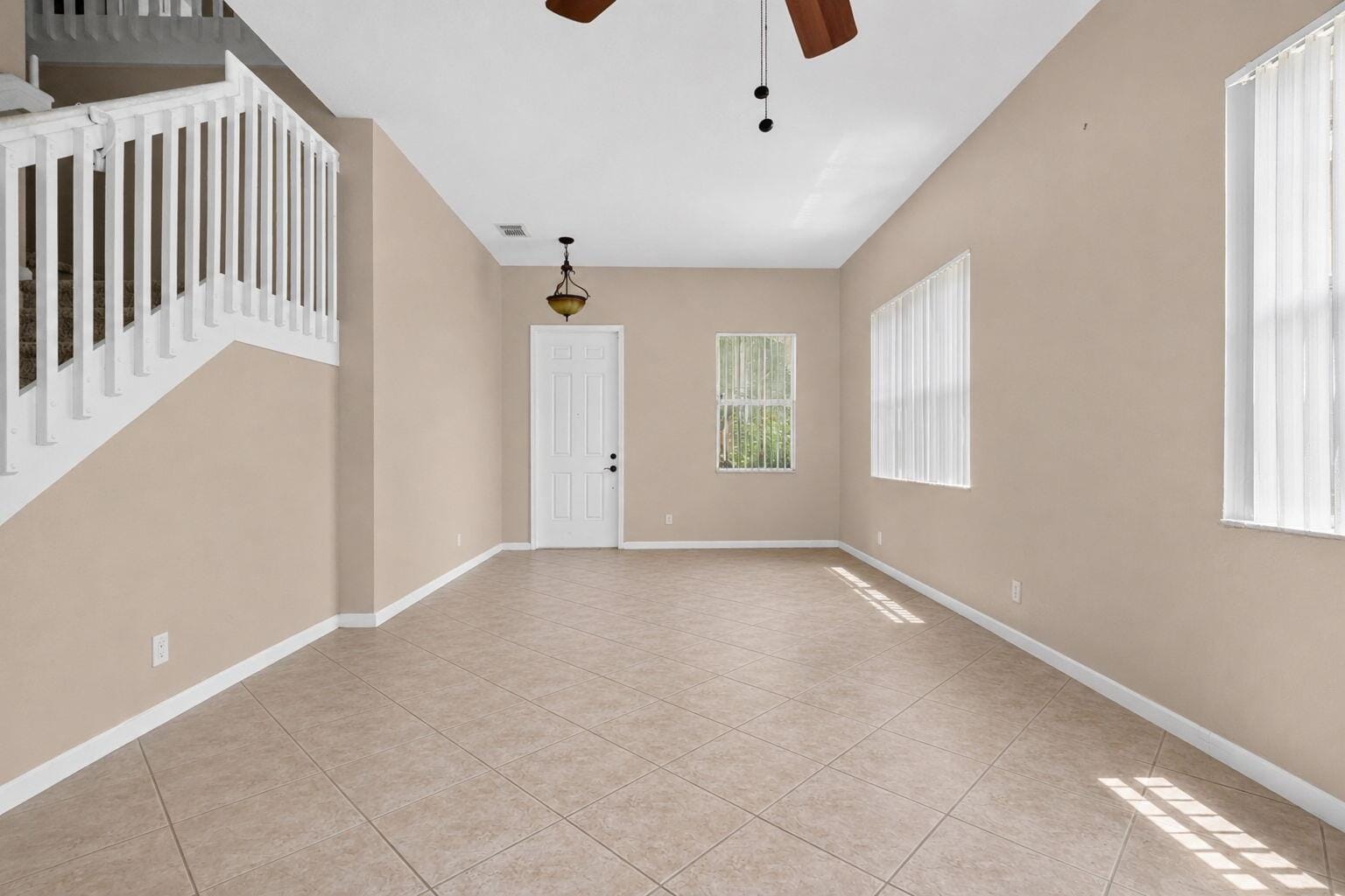 241 Gazetta Way — photo 5