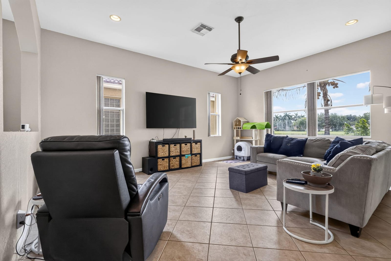 241 Gazetta Way — photo 10