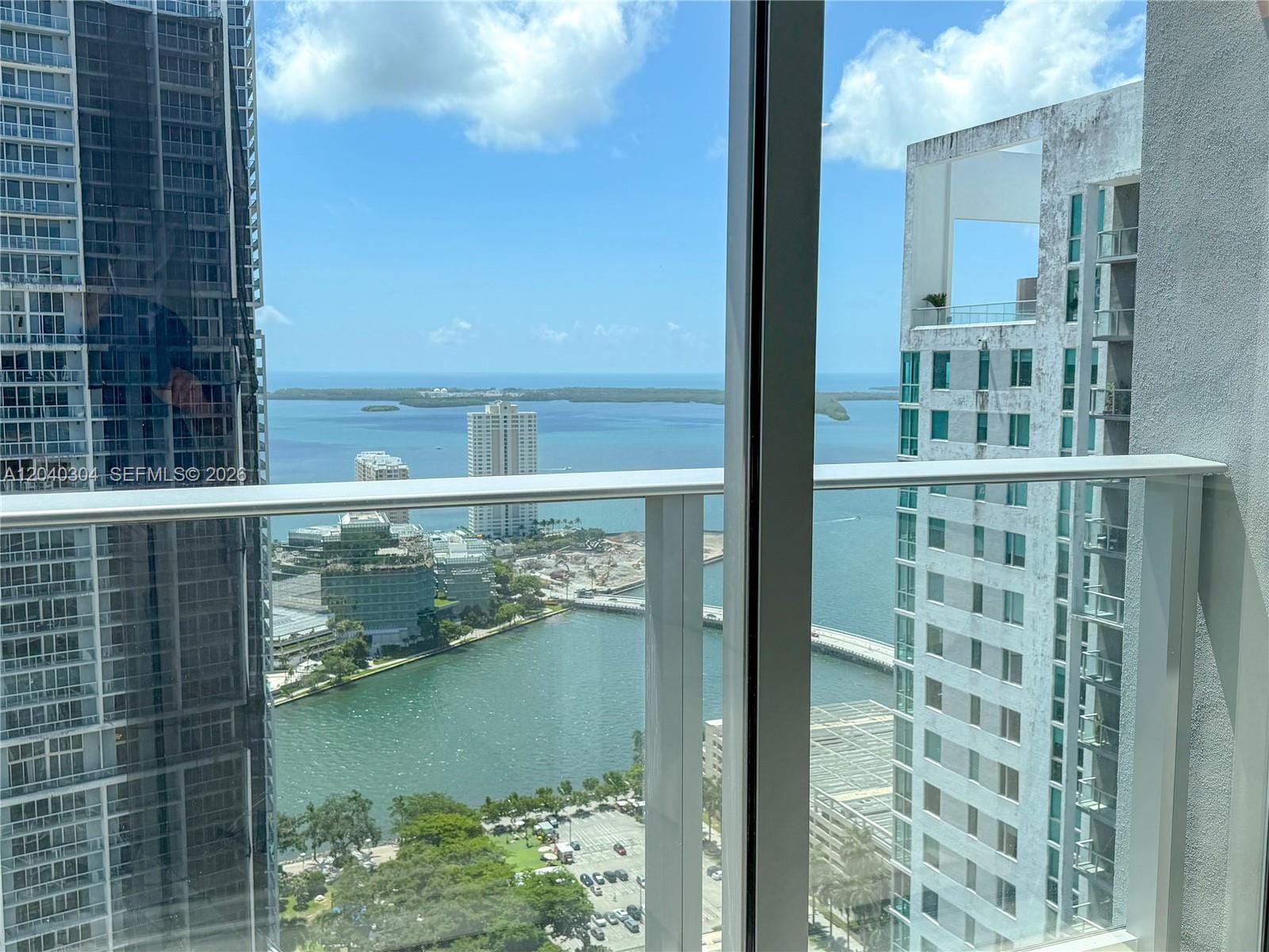 77 SE 5th Street 4015, Miami, FL 33131 photo 13
