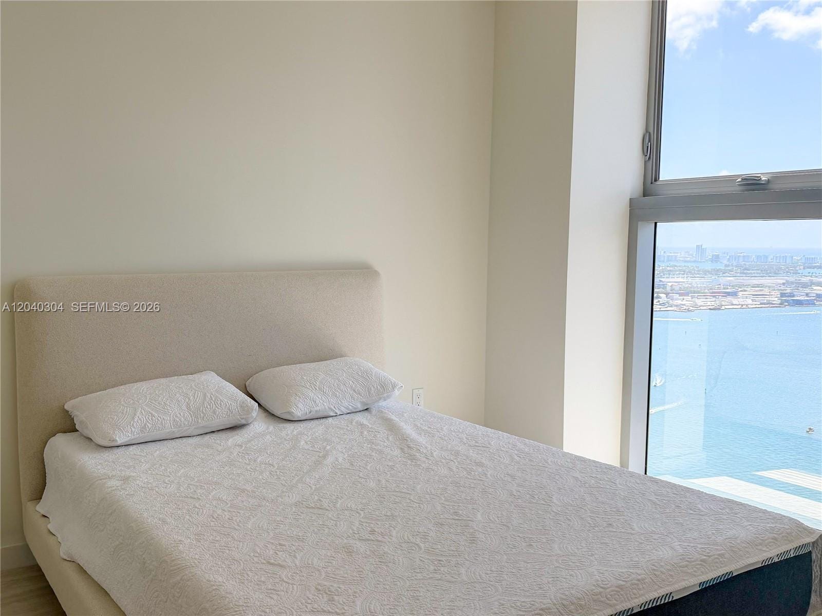 77 SE 5th Street 4015, Miami, FL 33131 photo 19