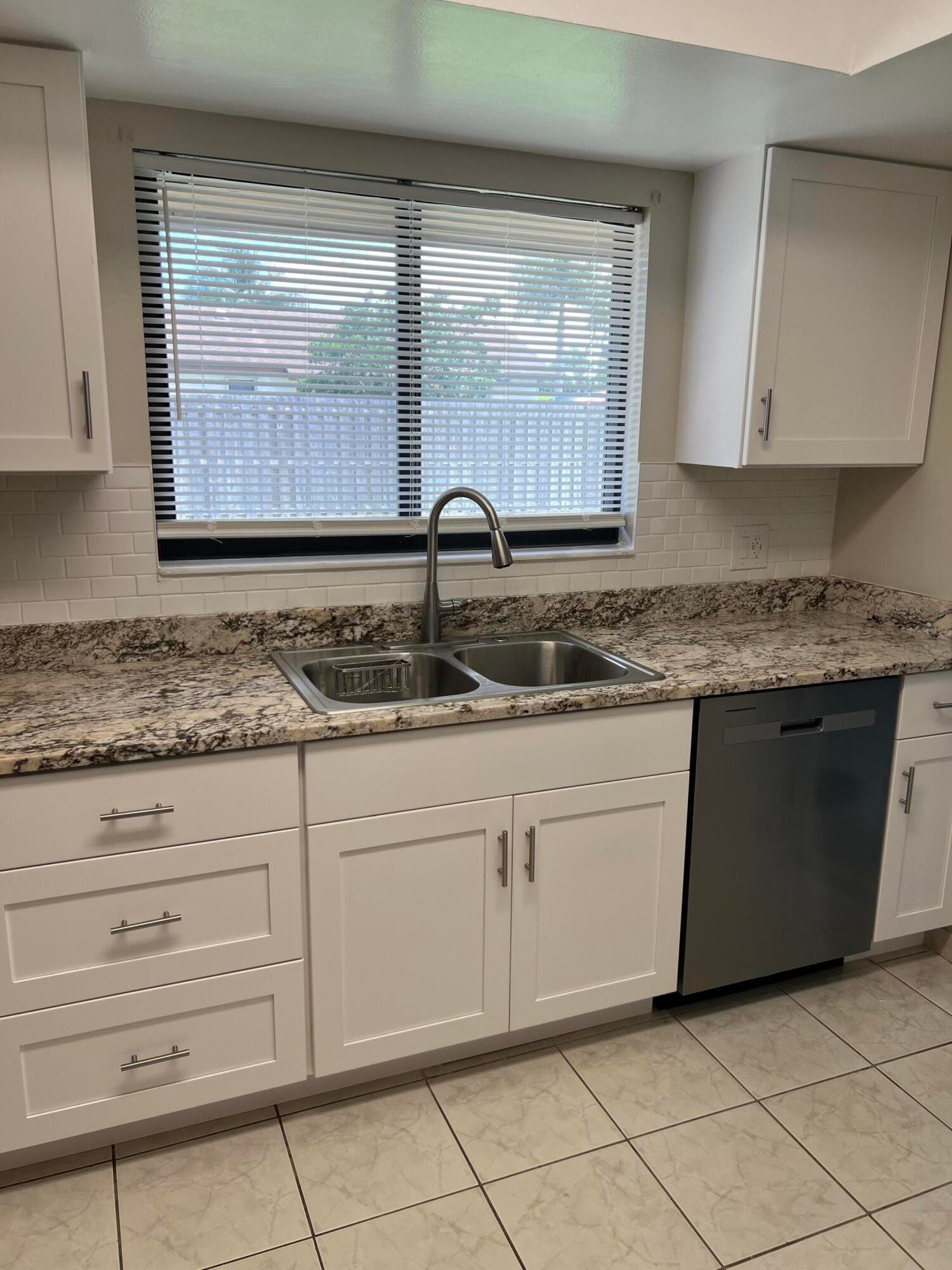 8511 NW 8th Street — photo 10