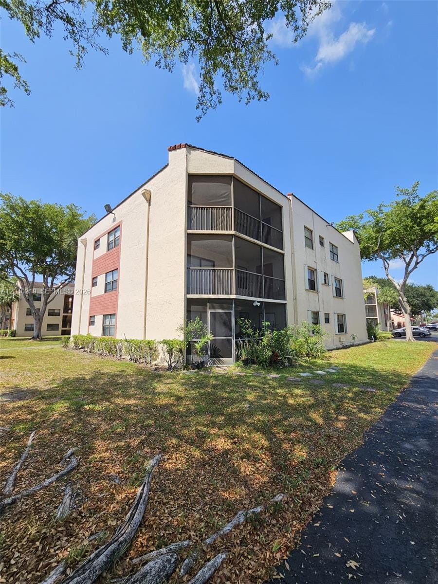 3252 Foxcroft Road 216, Miramar, FL 33025 photo 13