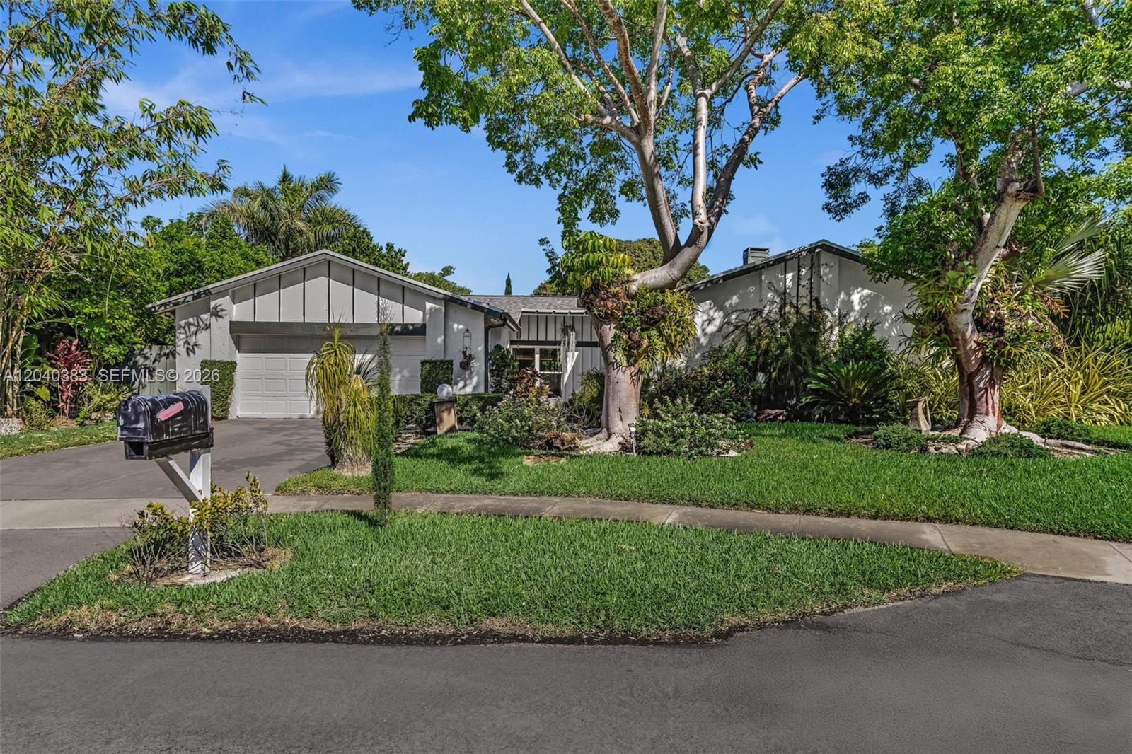 10612 SW 128th Place, Miami, FL 33186