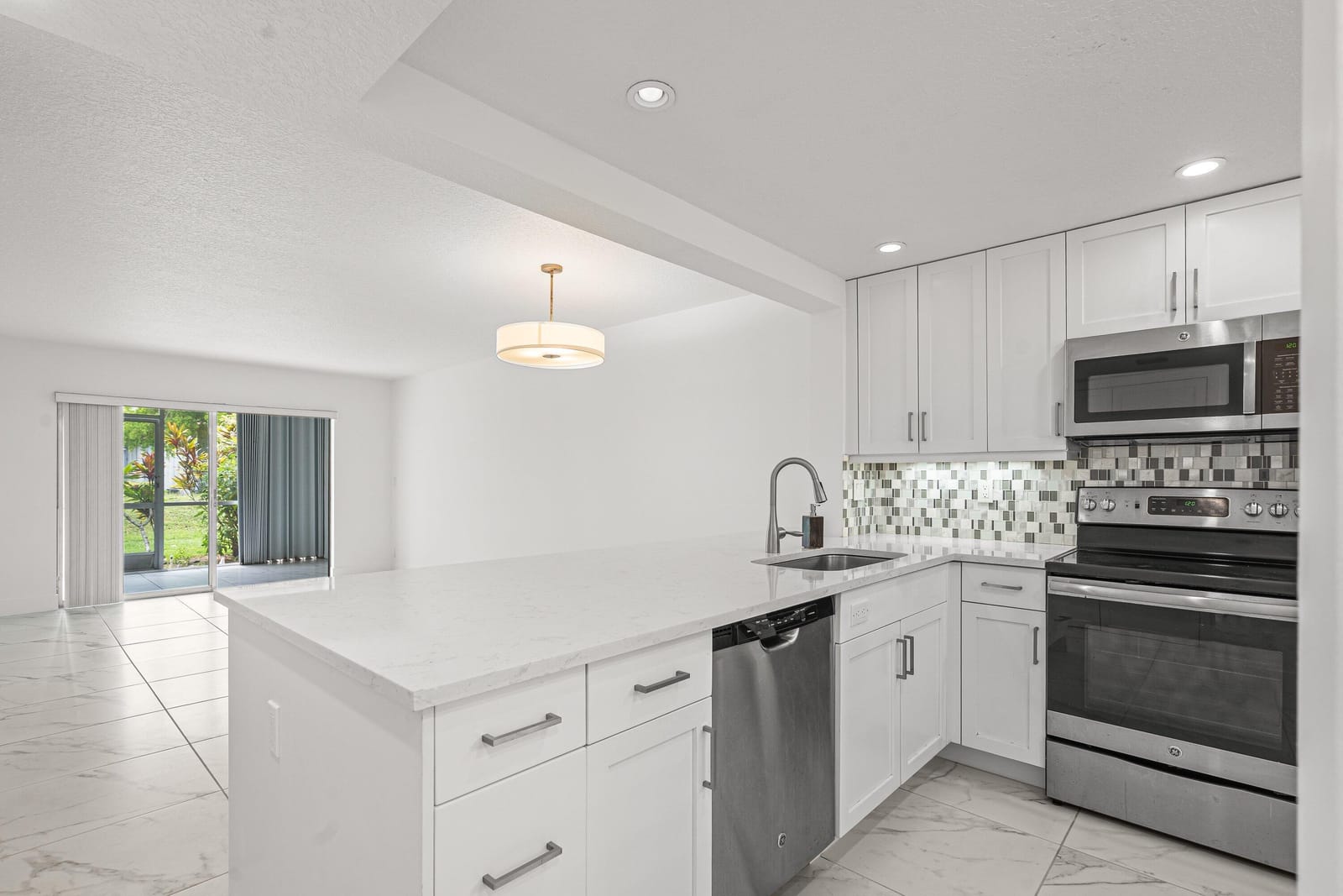 3090 Holiday Springs Boulevard Unit 109, Margate, FL 33063 photo 1