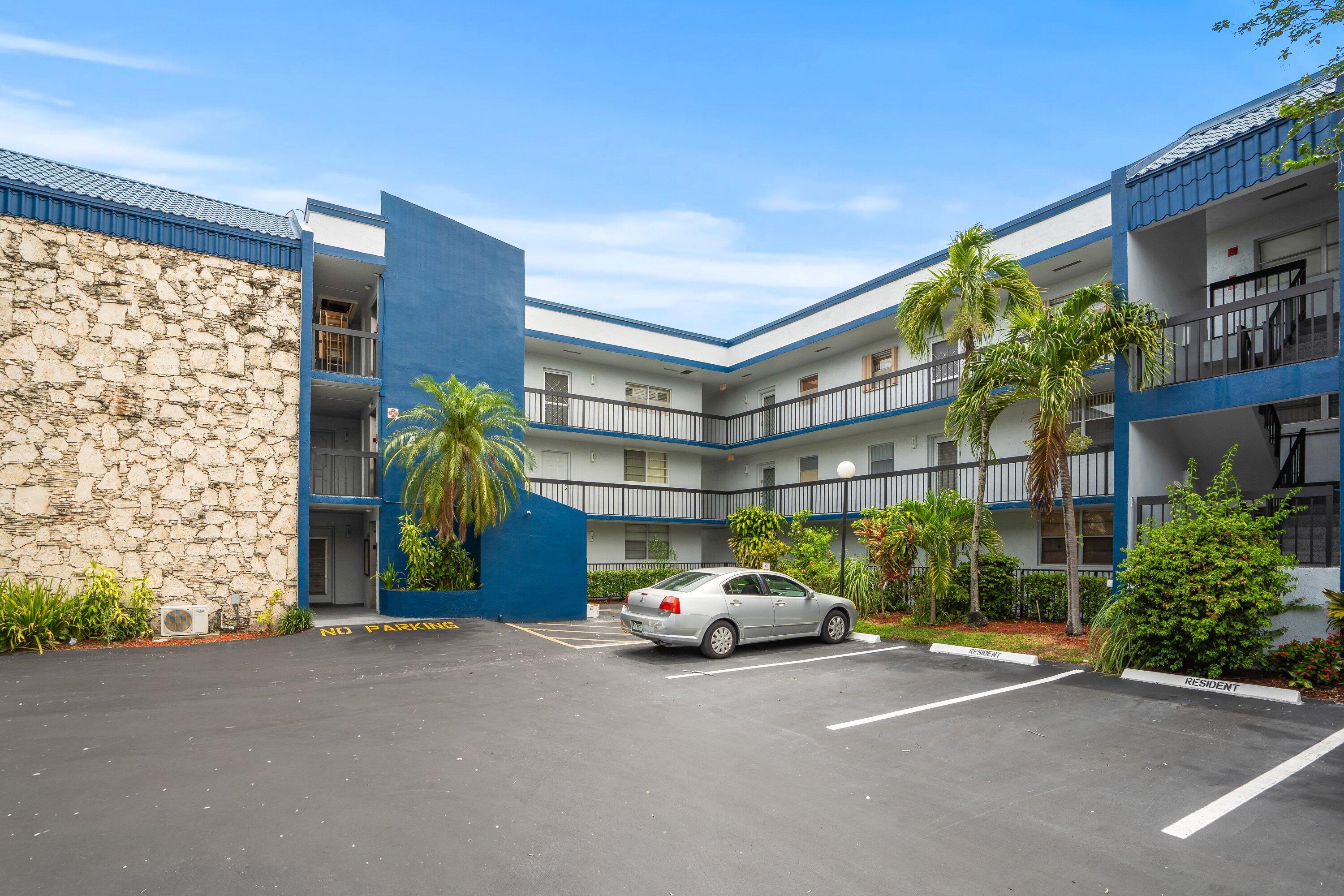 3090 Holiday Springs Boulevard Unit 109, Margate, FL 33063, Margate