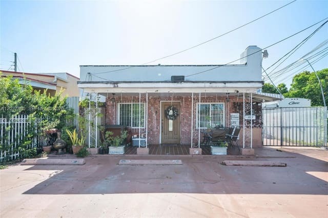 2027 SW 58th Avenue, Miami, FL 33155