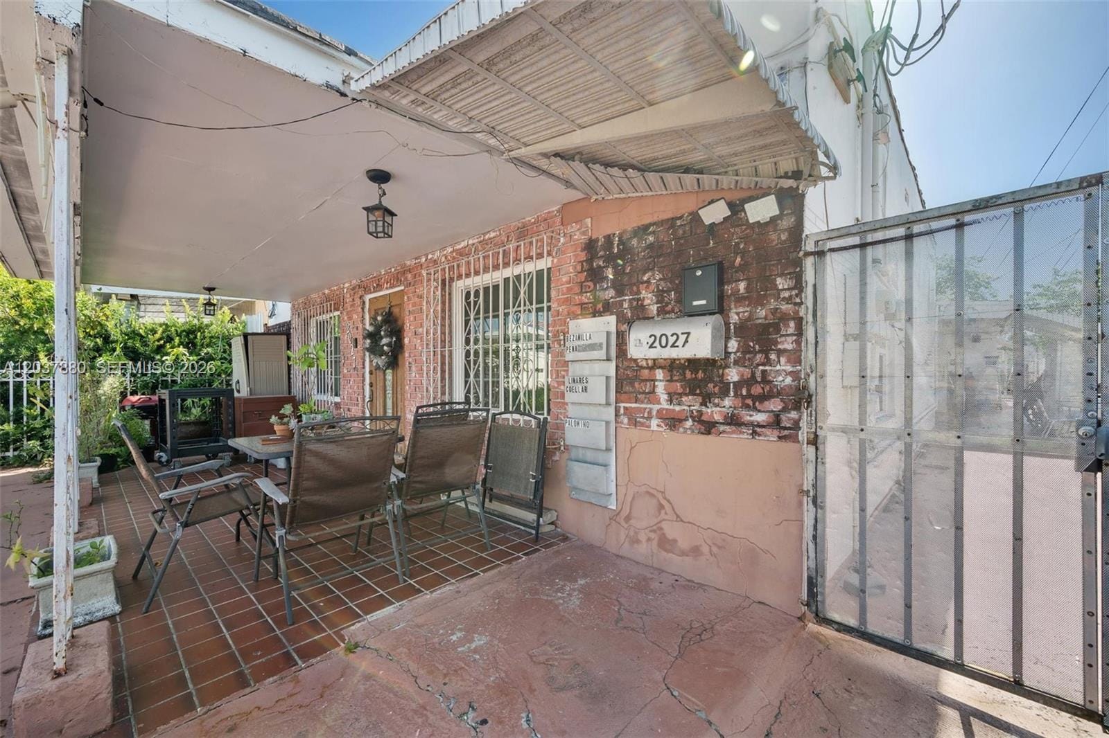 2027 SW 58th Avenue — photo 3