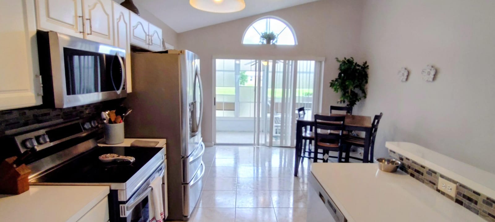 1160 NW Lombardy Drive — photo 6