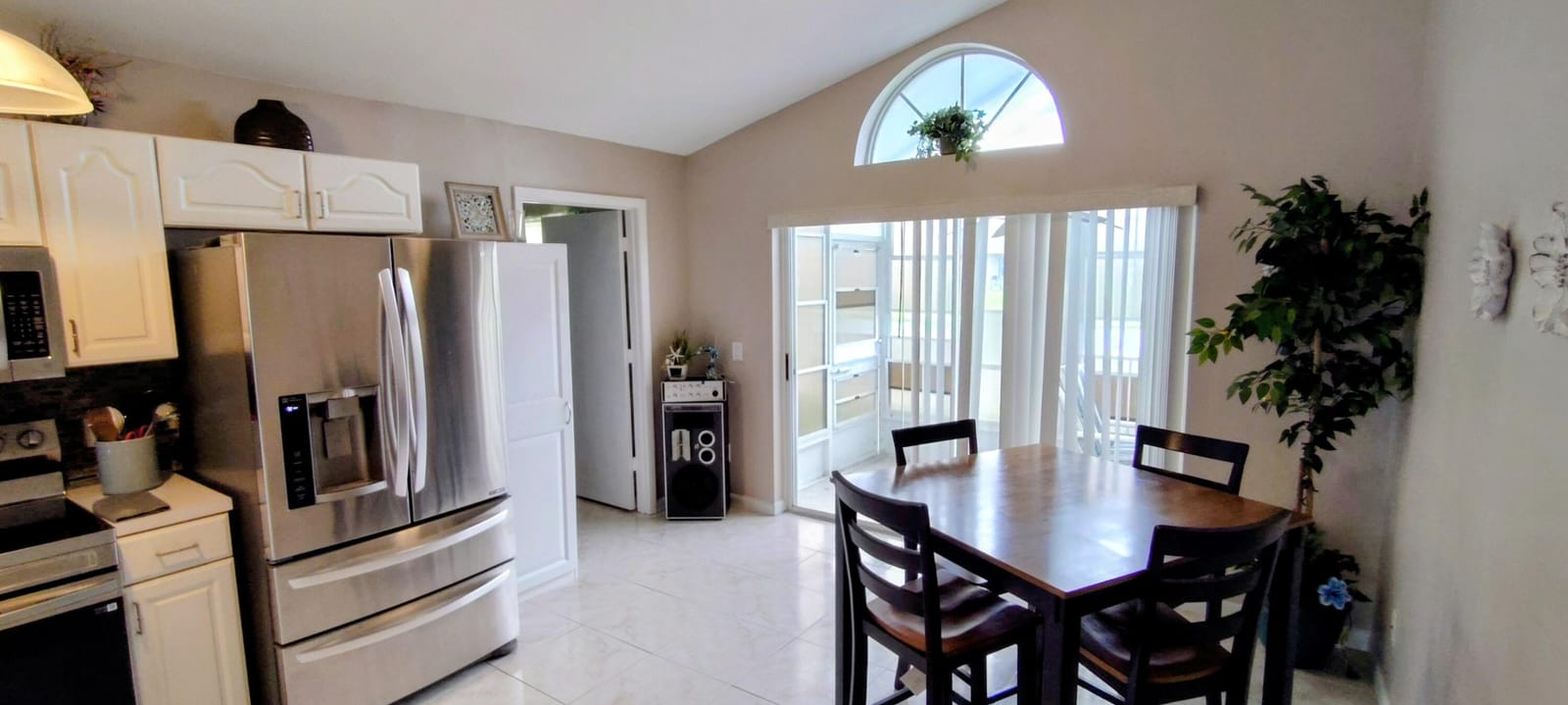 1160 NW Lombardy Drive — photo 8