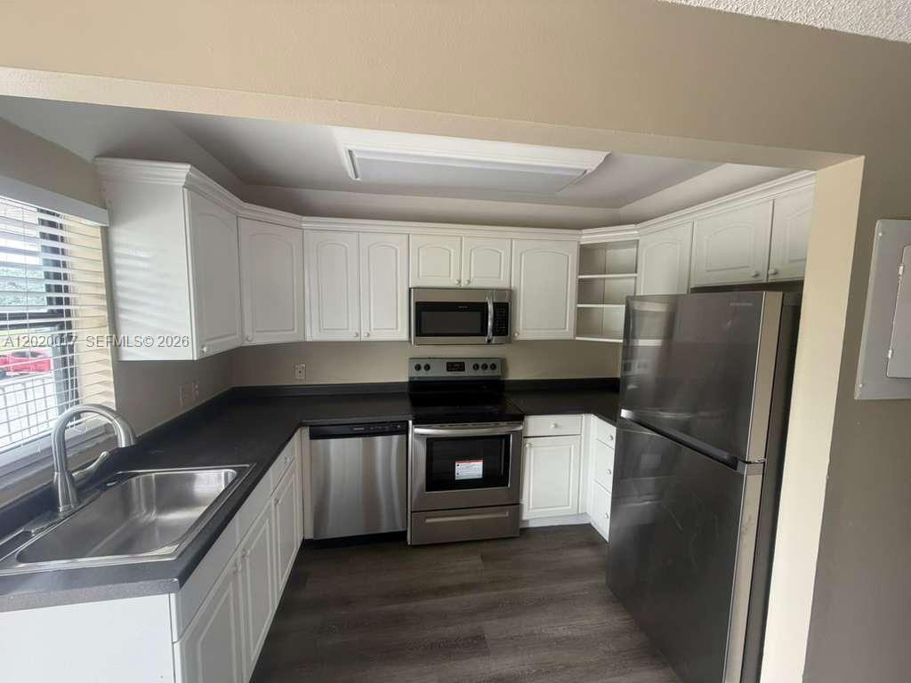 617 Ixoria Avenue 18, Fort Pierce, FL 34982, Fort Pierce