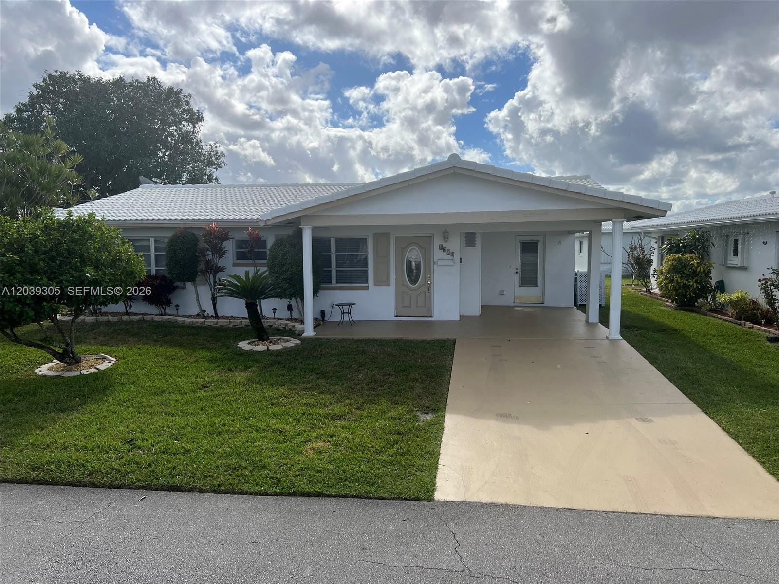 8604 NW 59th Place, Tamarac, FL 33321 photo 2