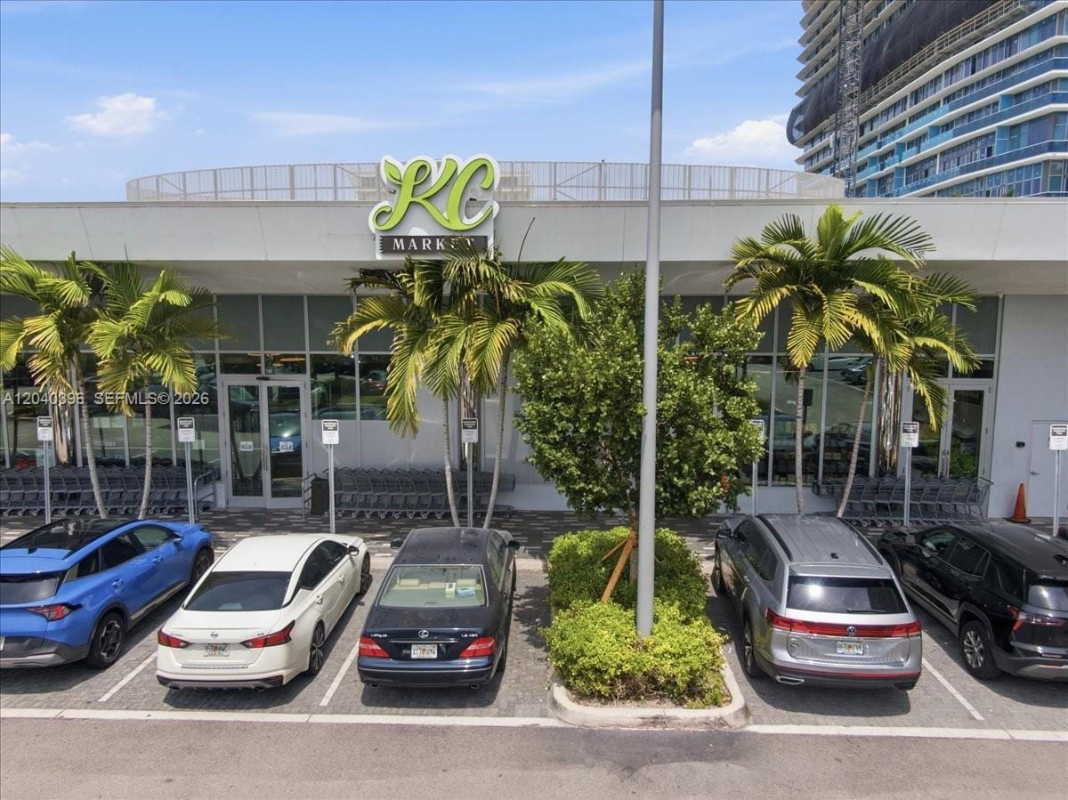 1002 E Hallandale Beach Boulevard 2-101, Hallandale Beach, FL 33009 photo 2