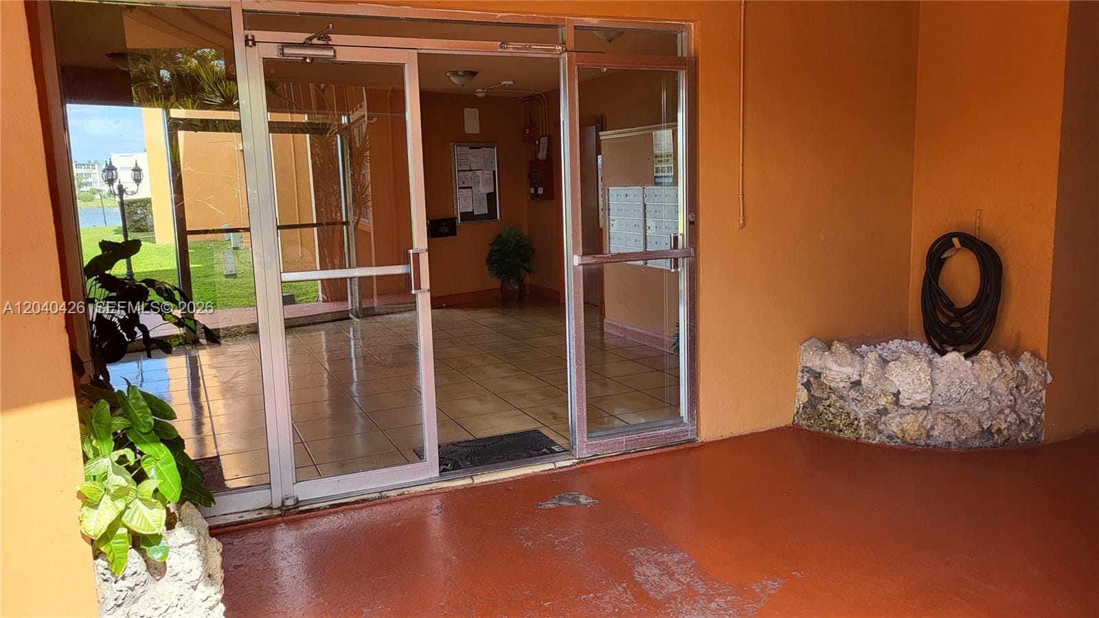 1591 NE Miami Gardens Drive 306 — photo 2