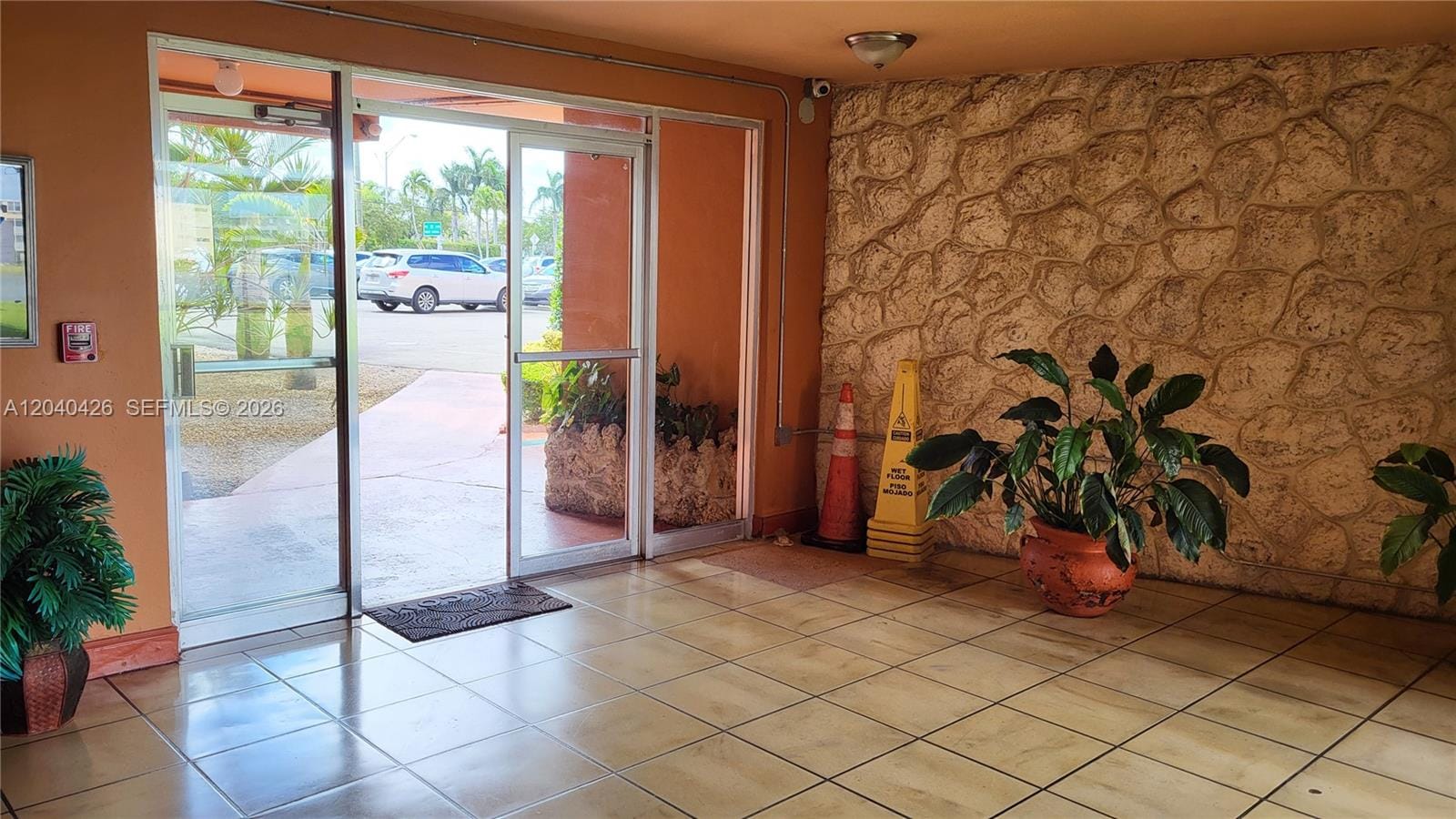 1591 NE Miami Gardens Drive 306 — photo 5