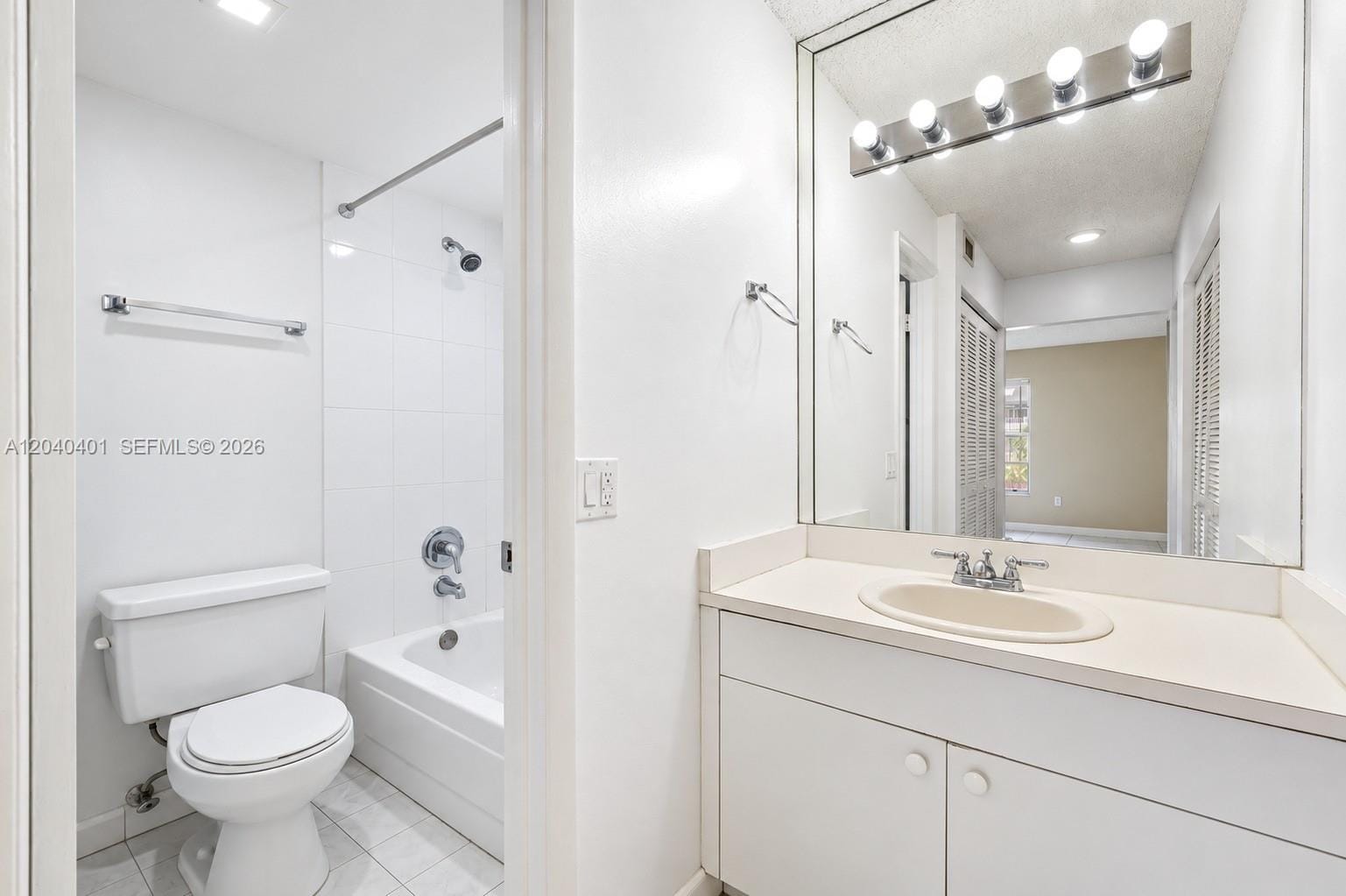1725 W 60th Street F220, Hialeah, FL 33012 photo 11