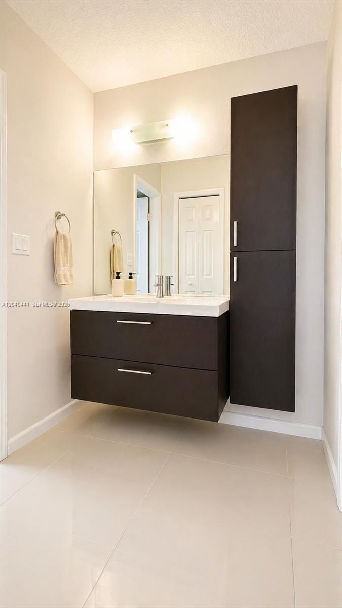 305 Lakeview Drive 204, Weston, FL 33326 photo 15