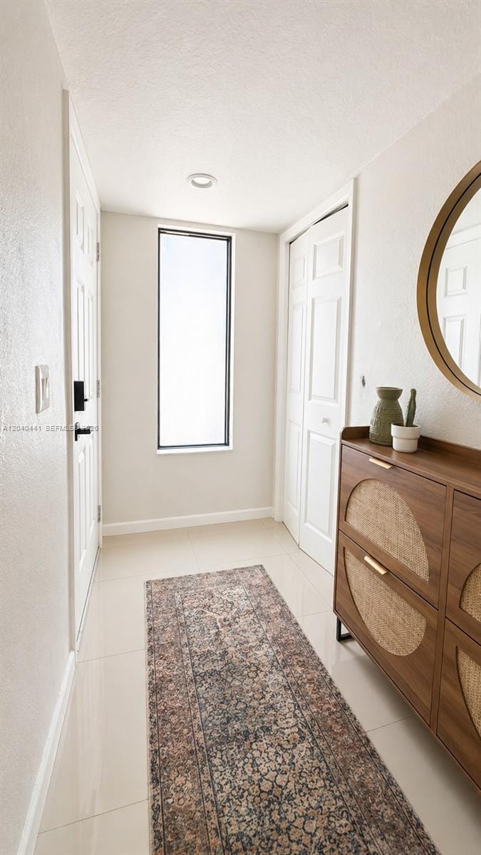 305 Lakeview Drive 204 — photo 3