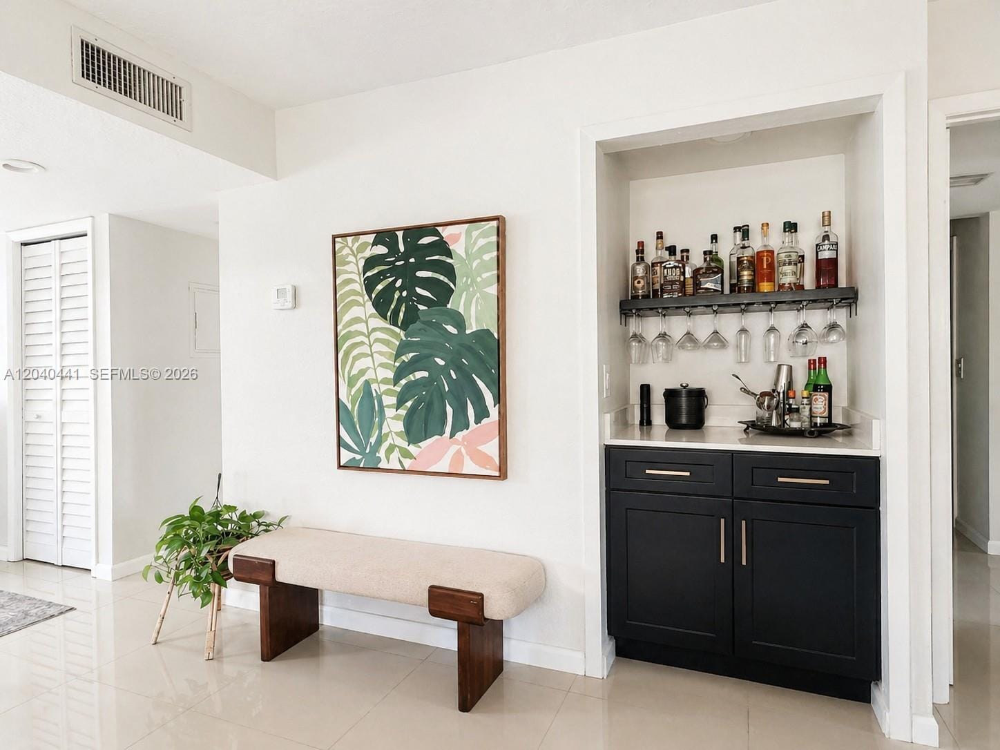 305 Lakeview Drive 204 — photo 7