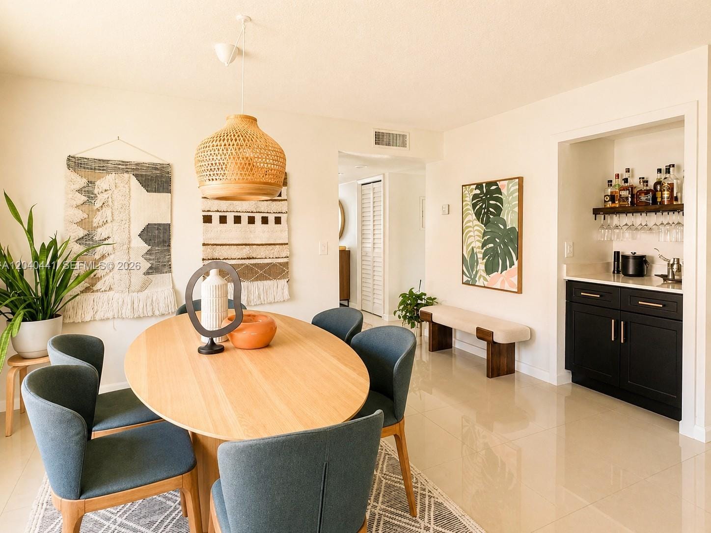 305 Lakeview Drive 204 — photo 10