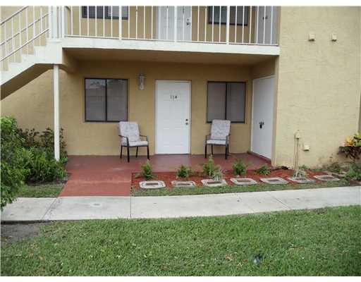 6023 10th Avenue N 114, Greenacres, FL 33463, Greenacres