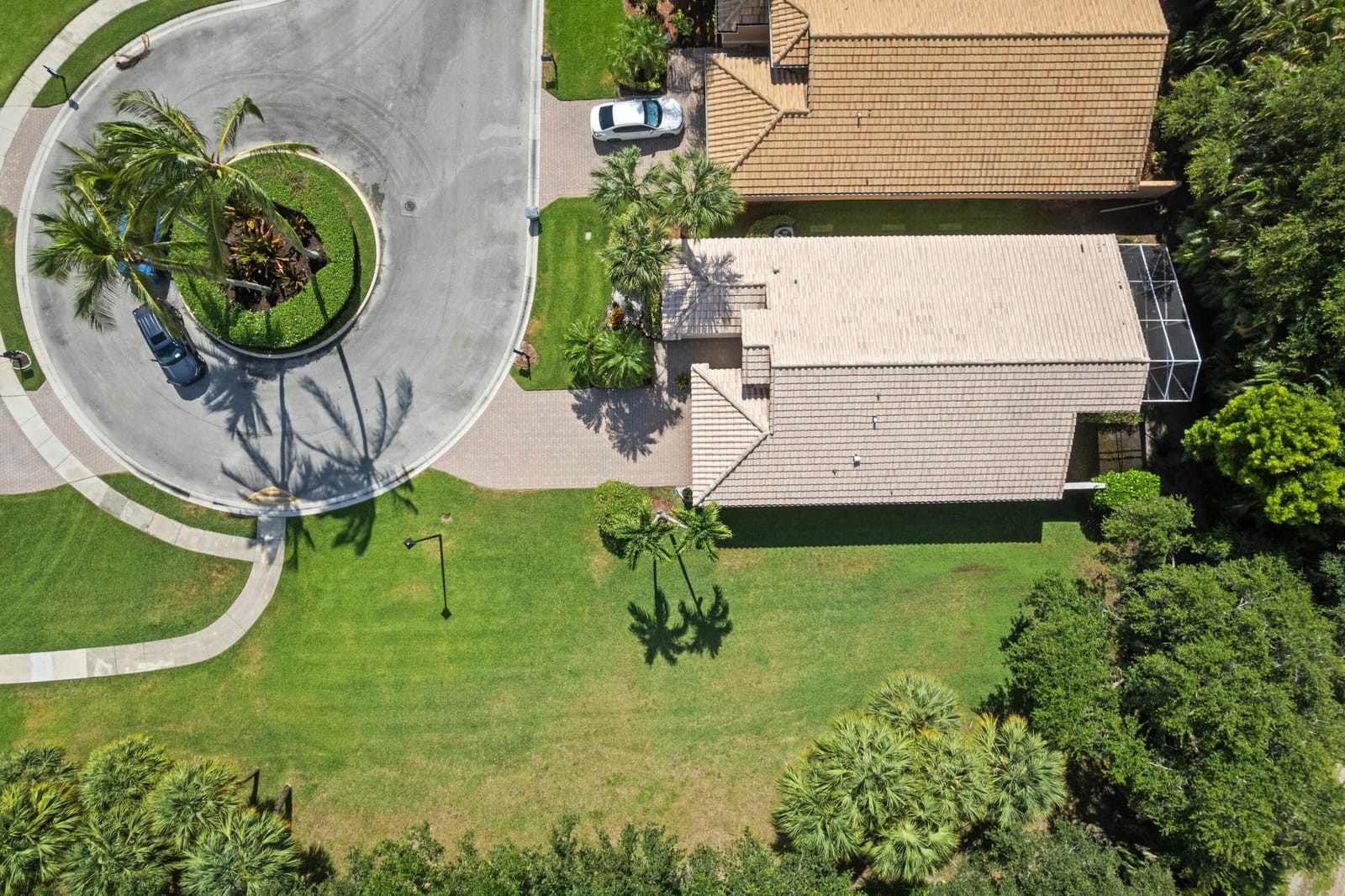 7818 Caprio Drive — photo 3