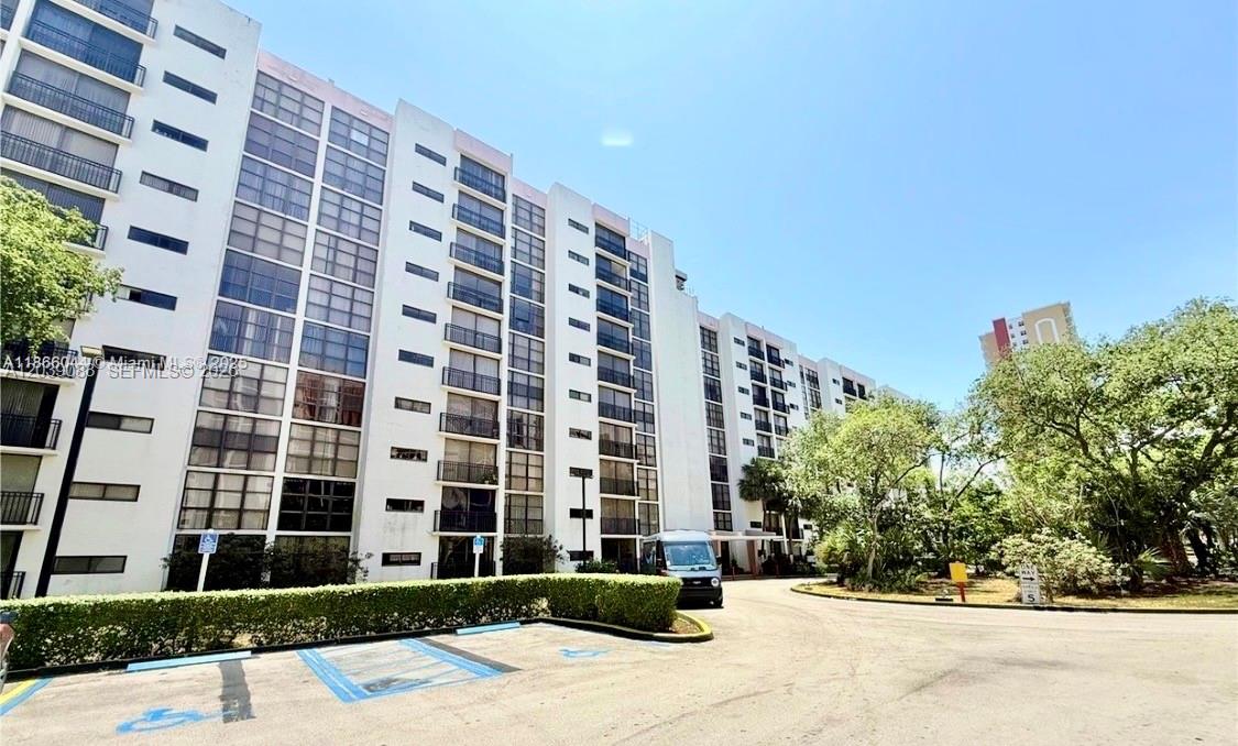 16909 N Bay Road 116, Sunny Isles Beach, FL 33160, Sunny Isles Beach