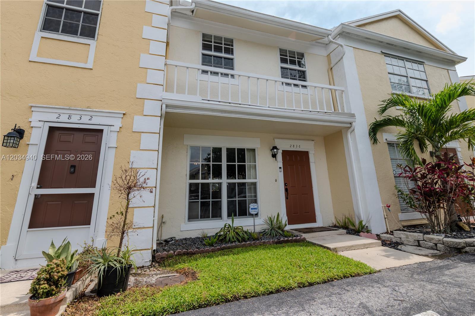 2836 S Edgehill Lane, Cooper City, FL 33026, Cooper City