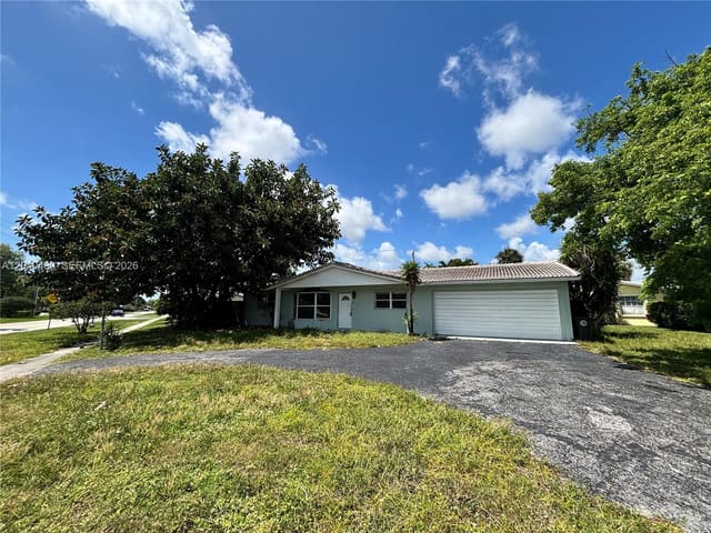 4300 NW 9th Court, Edgefield 1st, Coconut Creek, FL