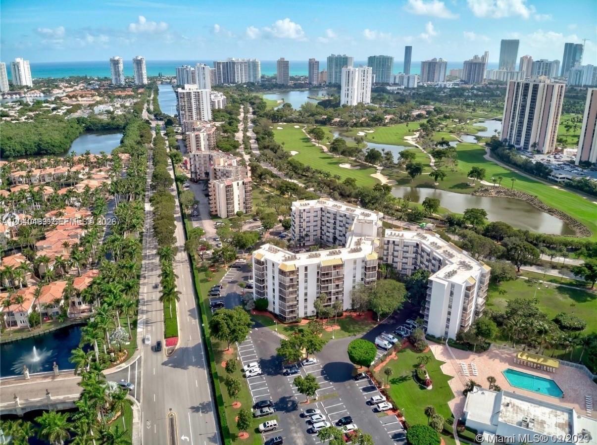20500 W Country Club Drive 109, Aventura, FL 33180, Aventura