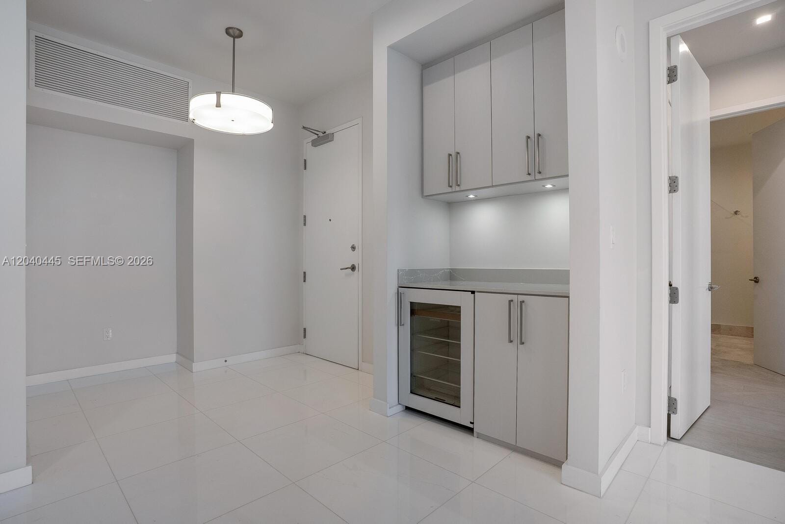 275 Giralda Avenue 6C, Coral Gables, FL 33134 photo 4