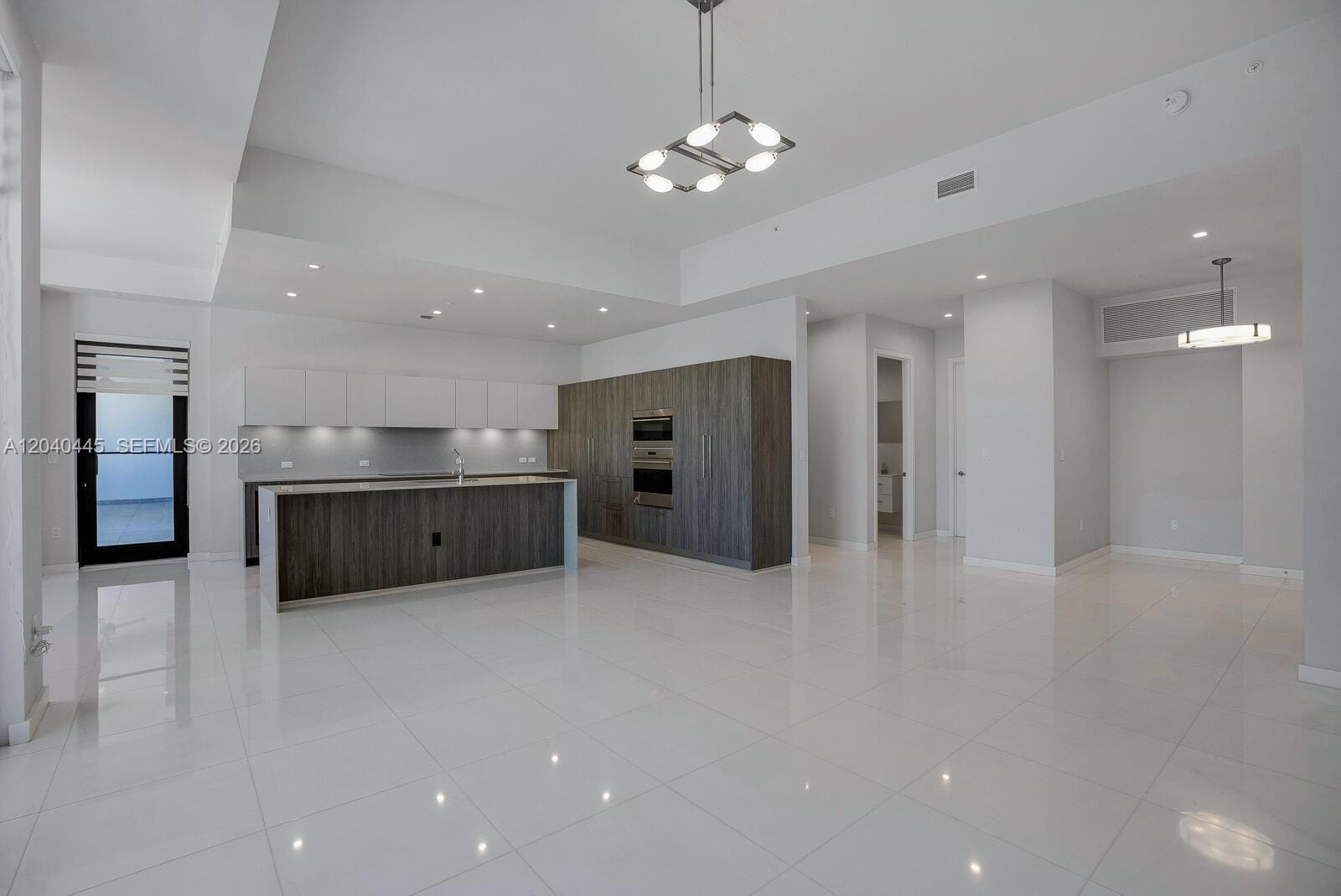 275 Giralda Avenue 6C, Coral Gables, FL 33134 photo 10