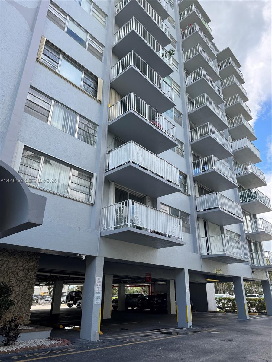 1470 NE 125th Terrace 205, North Miami, FL 33161, North Miami
