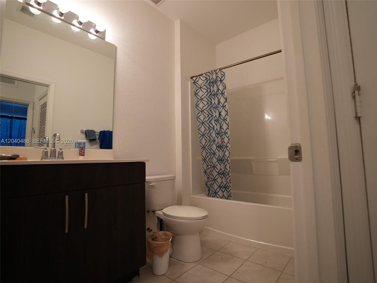 4037 NW 10th Place — photo 8