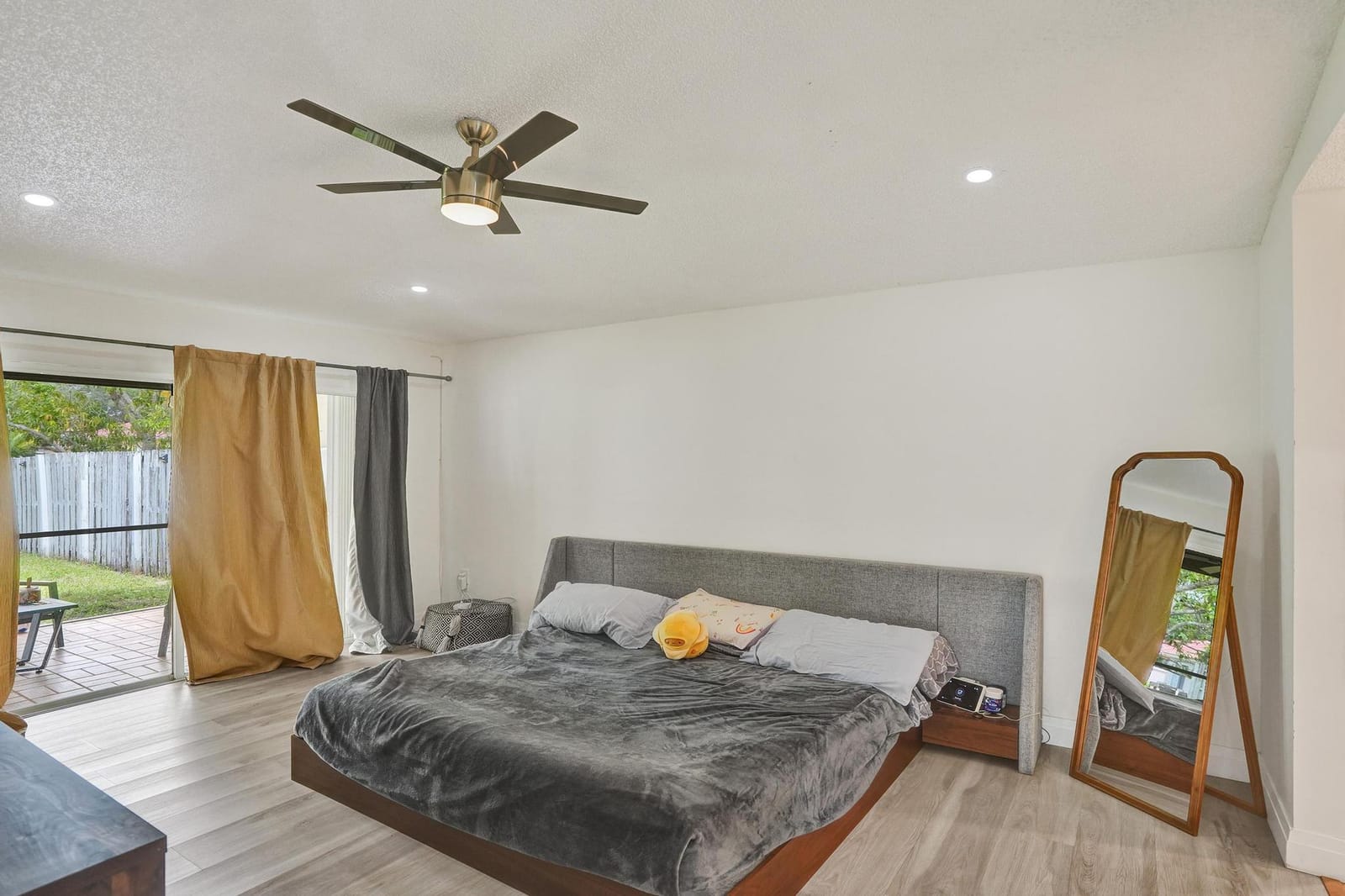 13525 NW 5th Court — photo 7