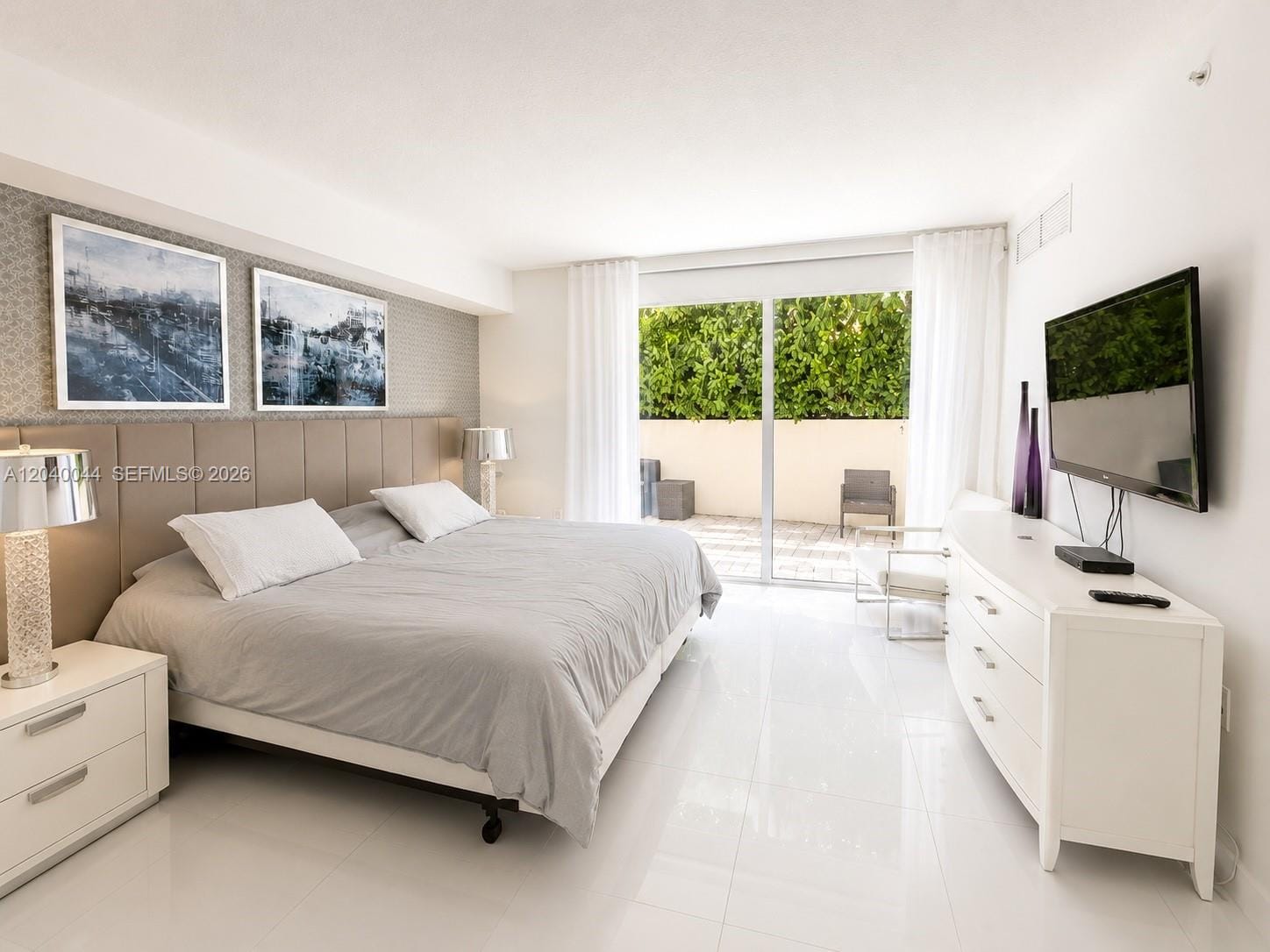 200 Sunny Isles Boulevard 2-504–Lanai Residence — photo 6