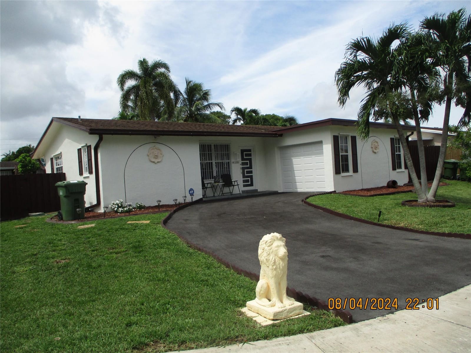 9330 NW 10th Street — photo 1