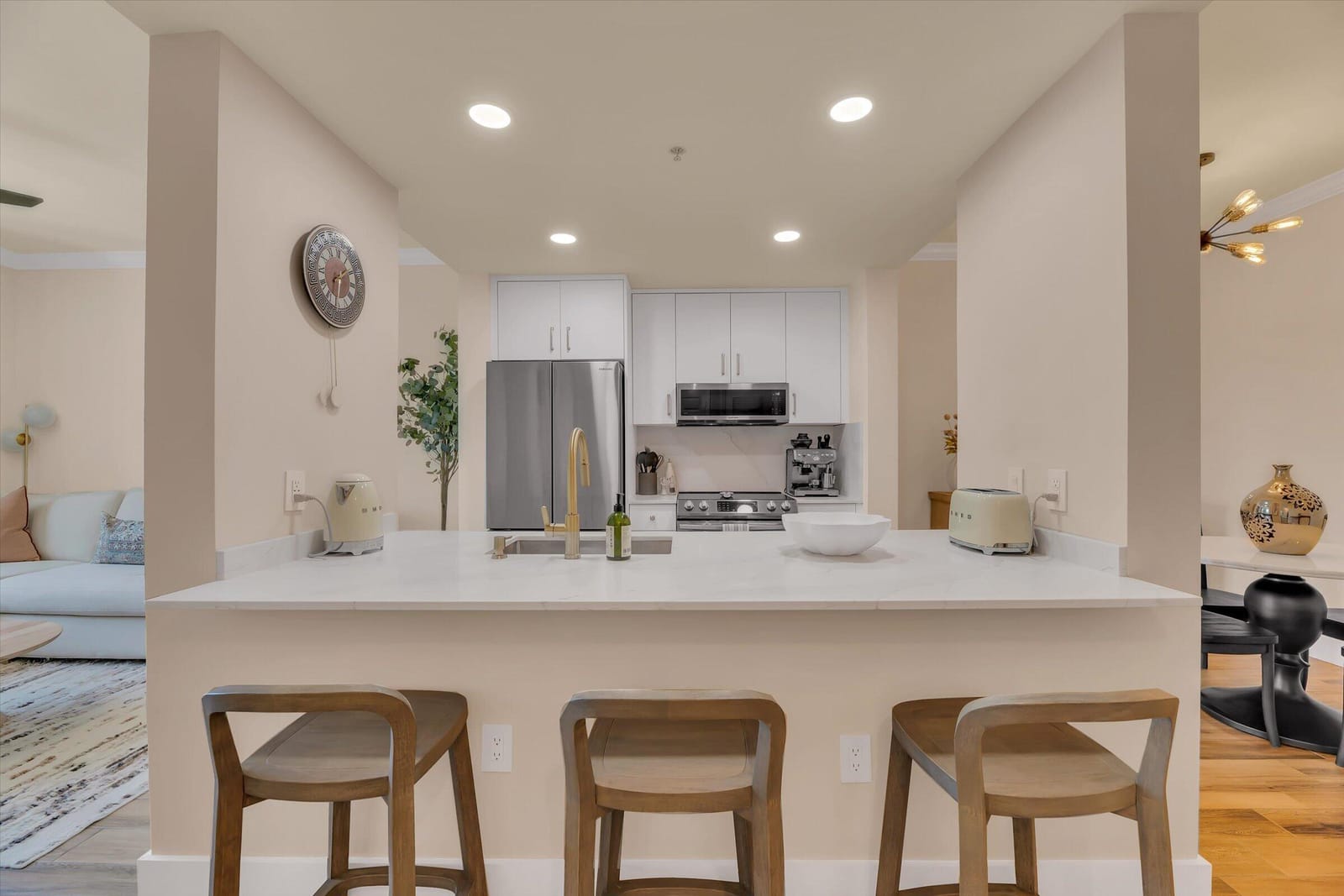 533 NE 3rd Avenue 512, Fort Lauderdale, FL 33301 photo 3
