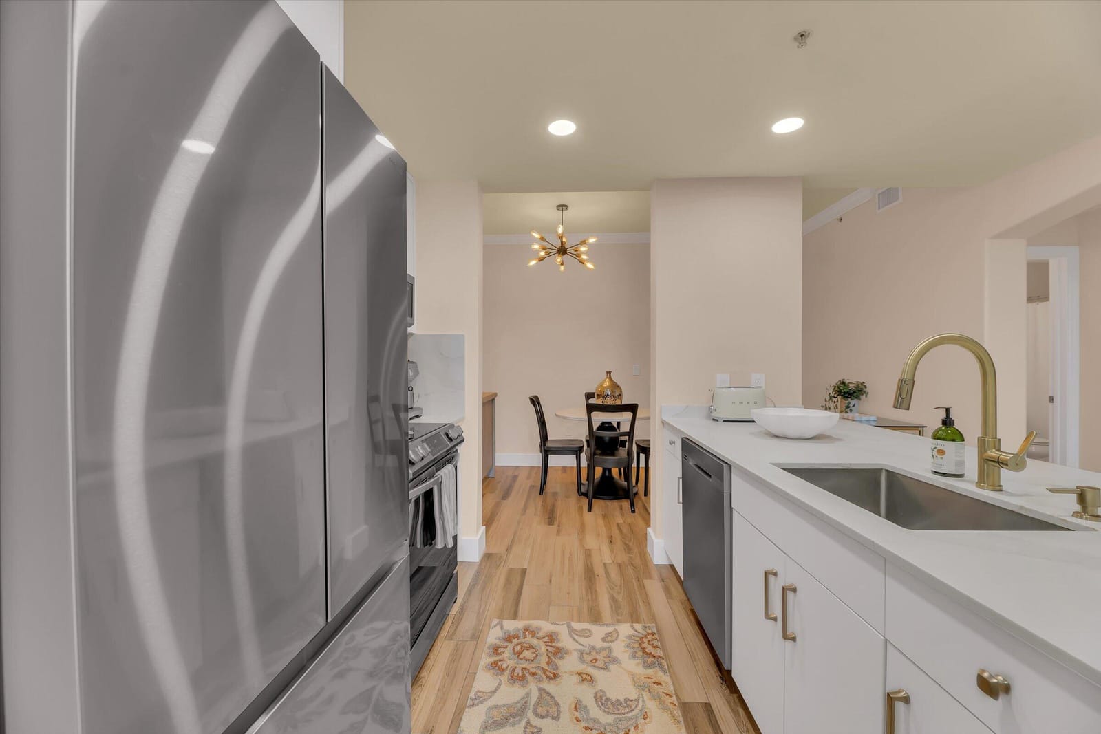 533 NE 3rd Avenue 512, Fort Lauderdale, FL 33301 photo 5